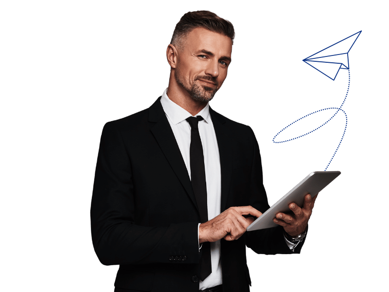 Homme, qui occupe le poste de Travel Manager qui utilise la solution Click & Control pour réserver les déplacements professionnels des gens de sont entreprise