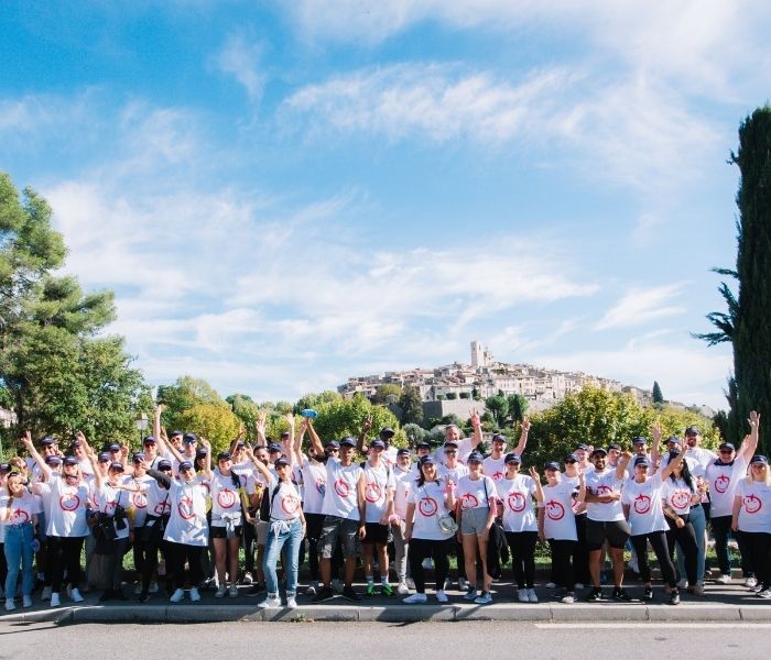L'ensemble des employés de Travel Planet en déplacements professionnels à Saint Paul de Vence